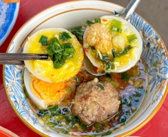 Quán bánh căn ngon tại biên hòa